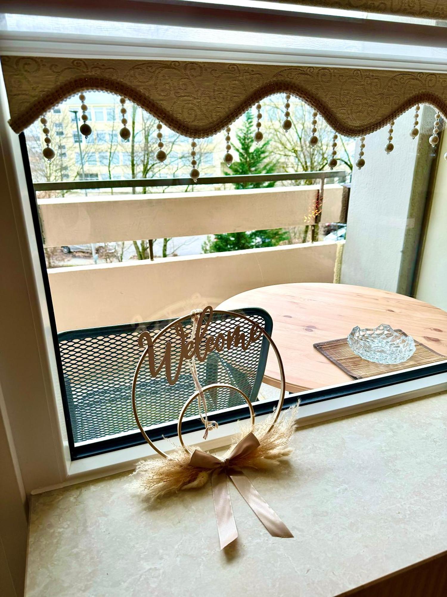 Sunset View Apartment With Logia ايتلنغن المظهر الخارجي الصورة